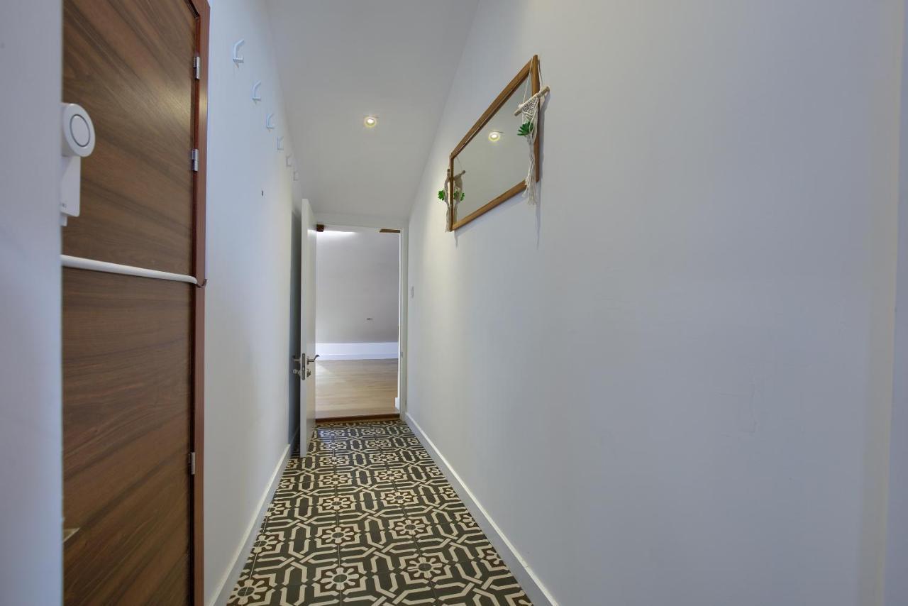 Charming Barrio De Las Letras Madrid Exterior photo